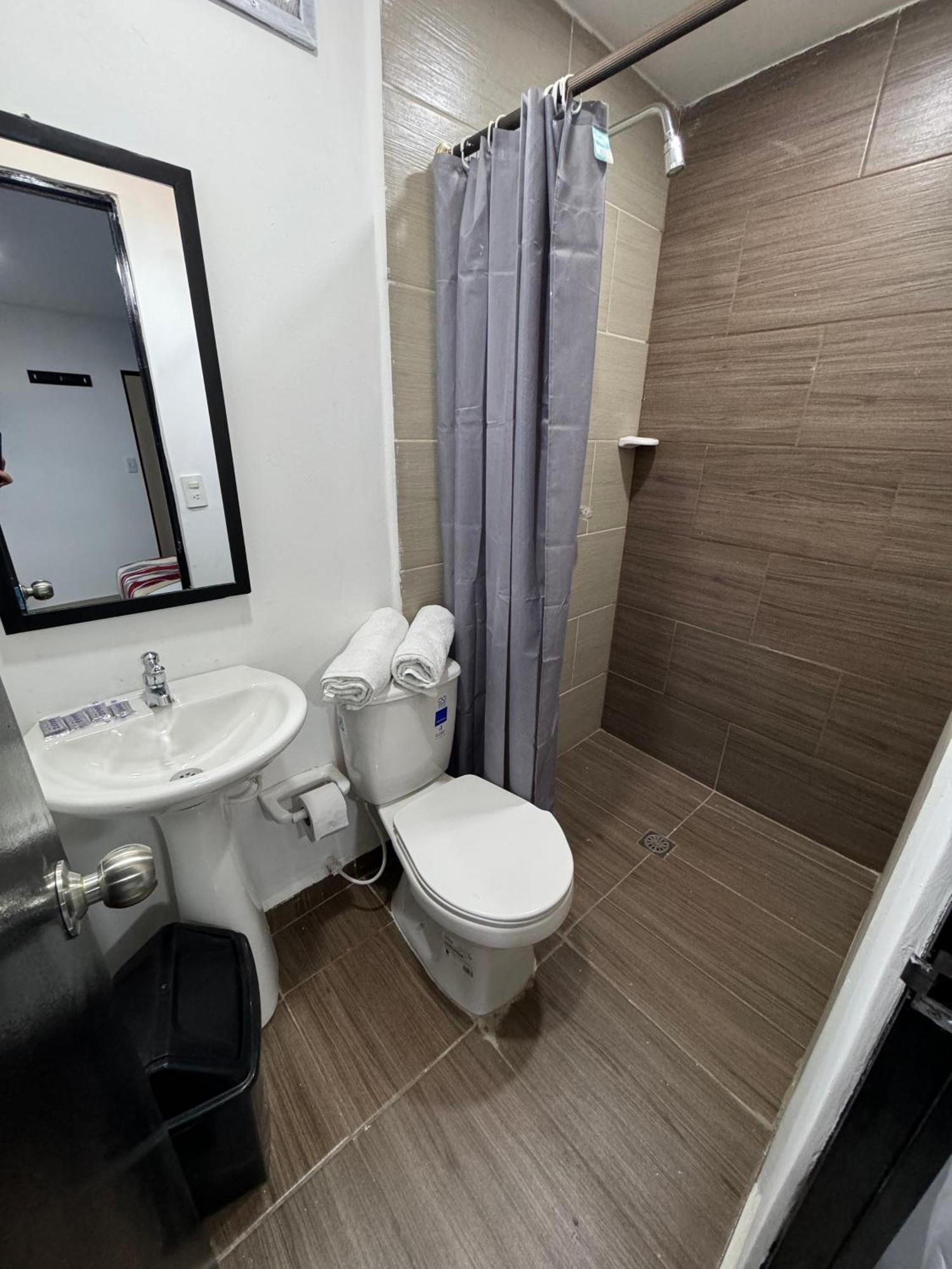 Hotel Select Μεντεγίν Εξωτερικό φωτογραφία