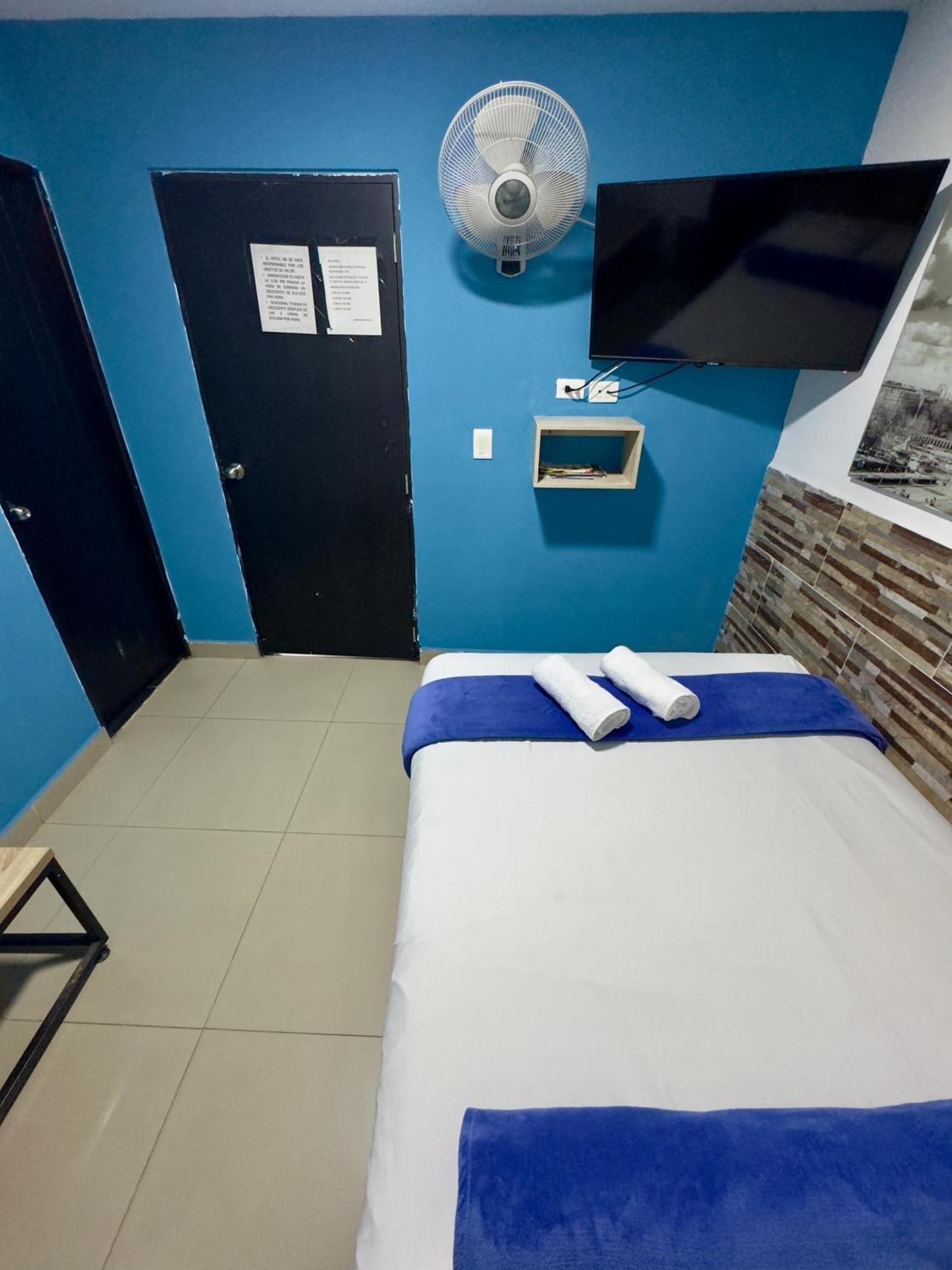 Hotel Select Μεντεγίν Εξωτερικό φωτογραφία