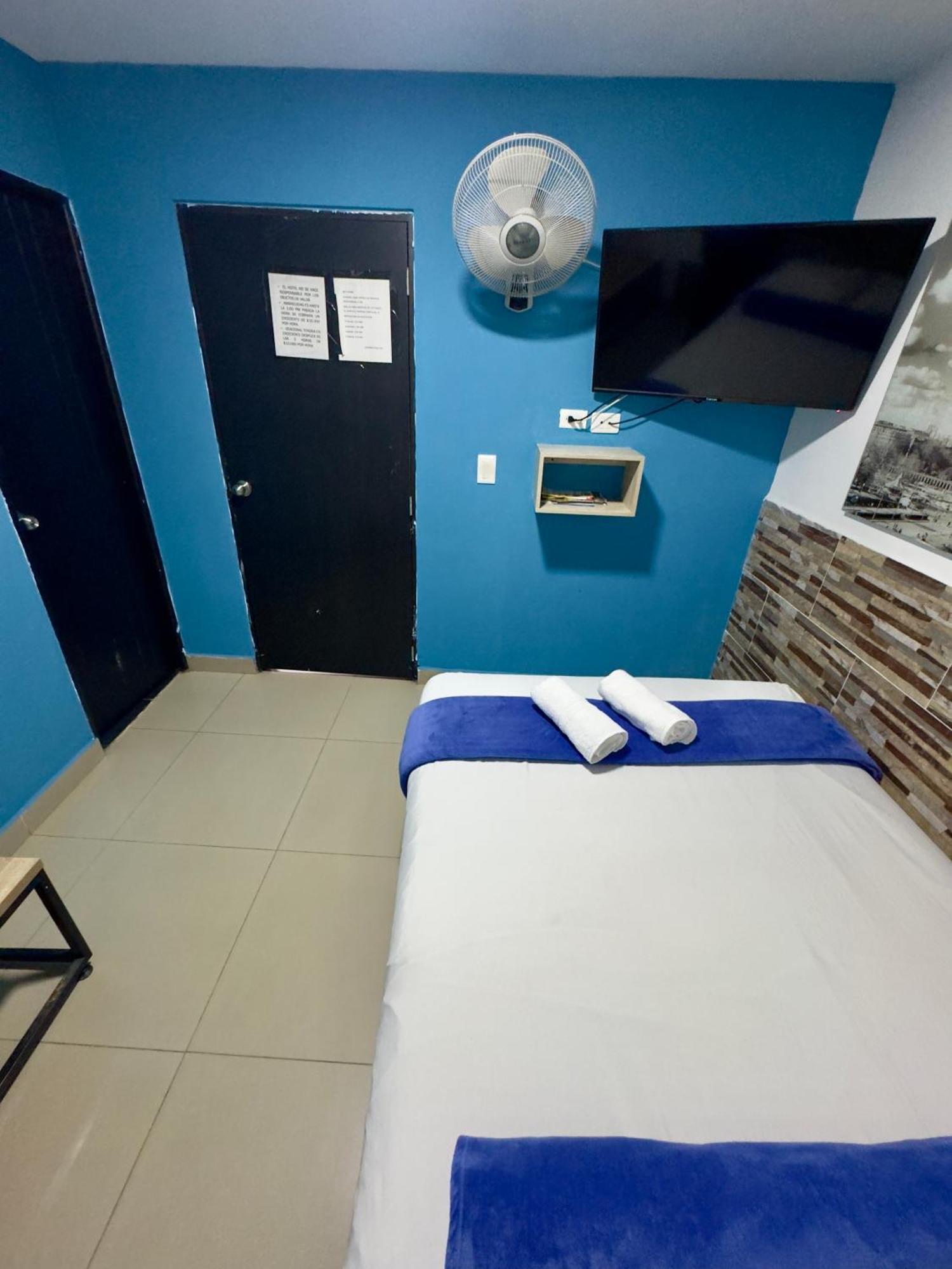 Hotel Select Μεντεγίν Εξωτερικό φωτογραφία