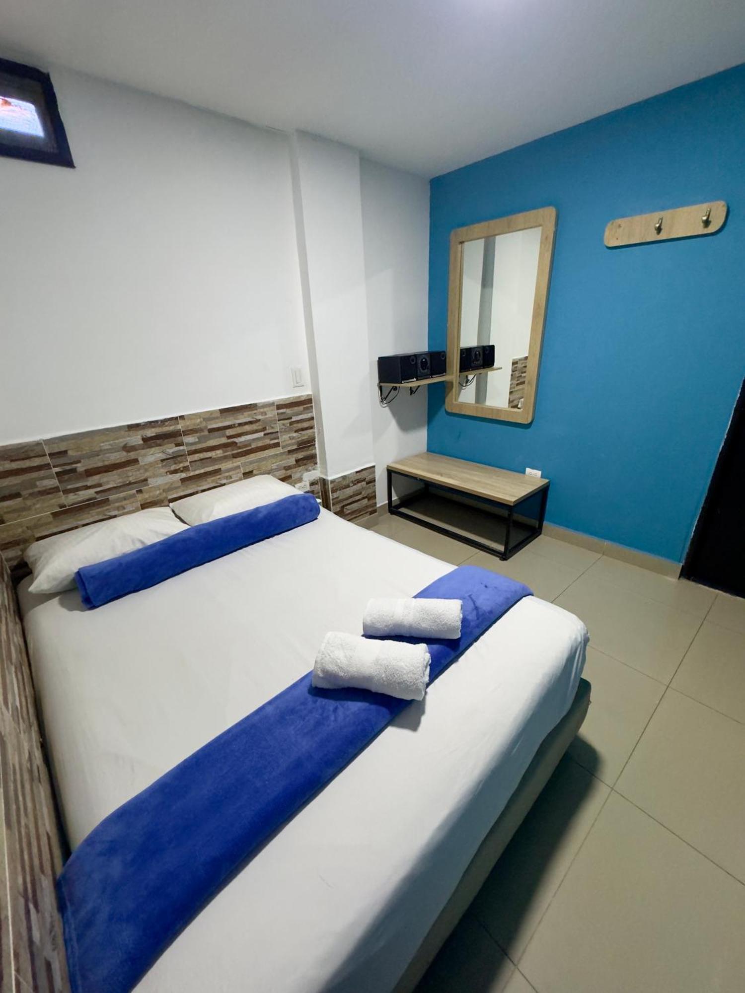 Hotel Select Μεντεγίν Εξωτερικό φωτογραφία