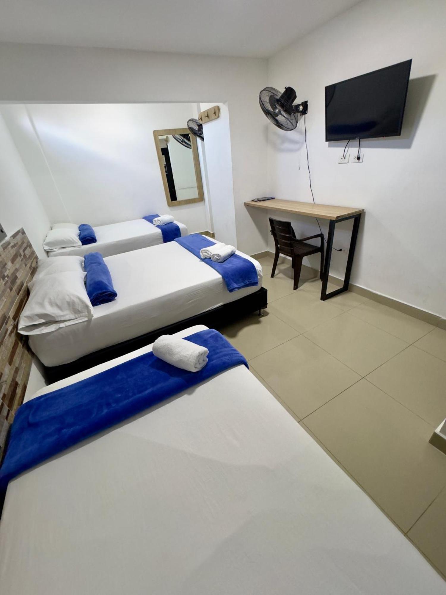 Hotel Select Μεντεγίν Εξωτερικό φωτογραφία
